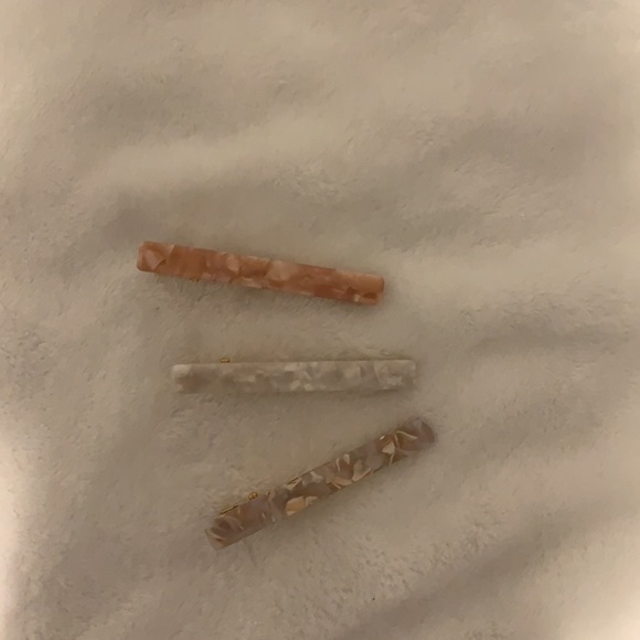 Barrette’s - Set of 3 - Picture 2 of 5